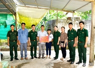 Comradeship and compassion along Ca Mau border